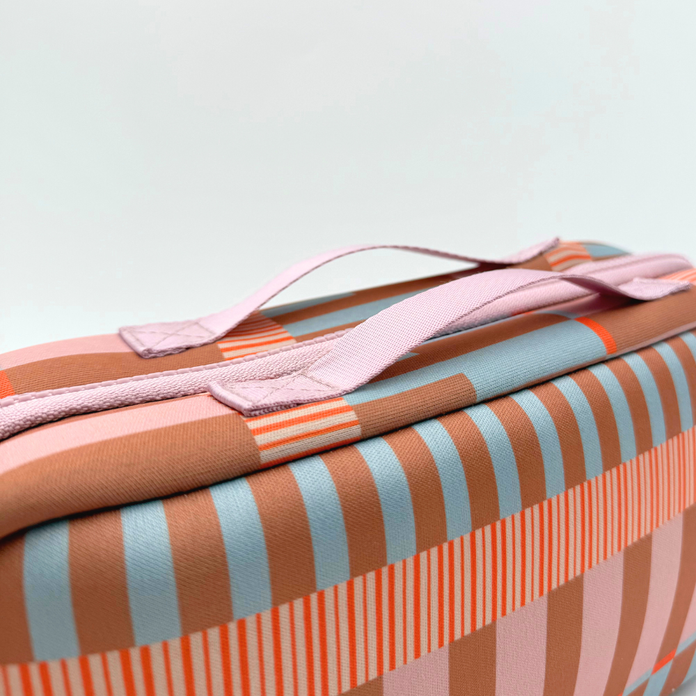 RECTANGLE HANGING TOILETRY