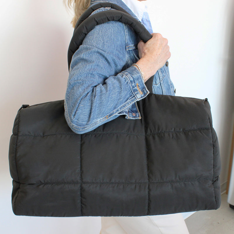 THE CLOUD DUFFLE - BLACK