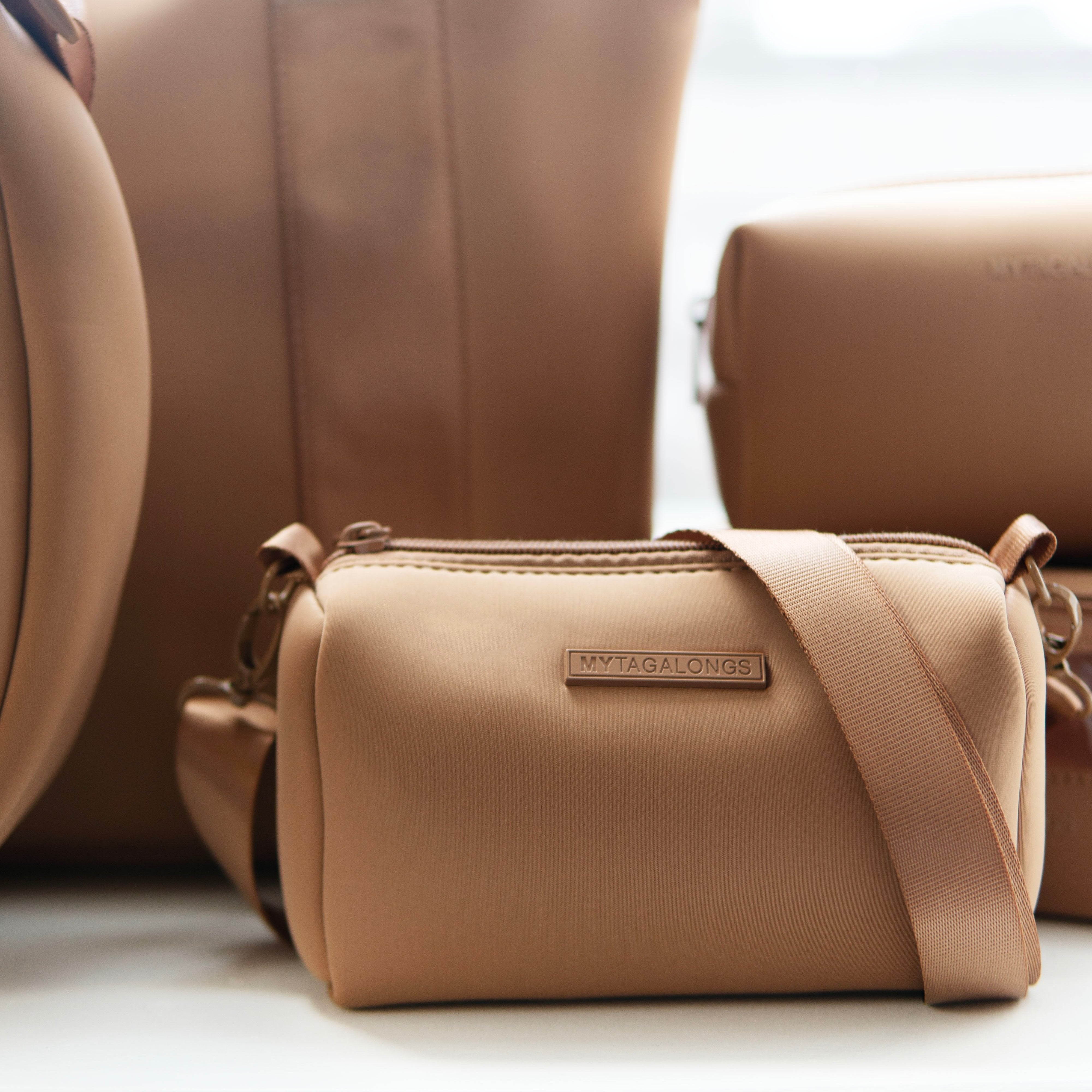 THE LORIE CROSSBODY - CARAMEL