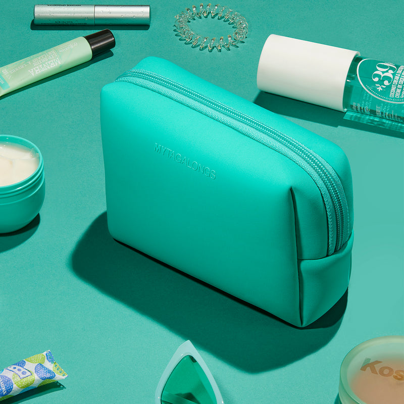 Clover cosmetic and makeup case made of neoprene